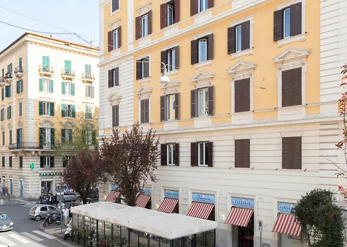 Best Rent - Sunny Three-Bedroom Near Ottaviano Metro Stop