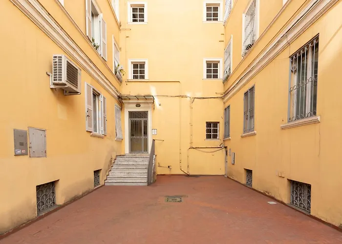 Best Rent - Sunny Three-Bedroom Near Ottaviano Metro Stop